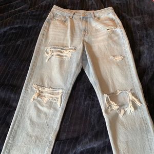 American eagle distressed mom jeans